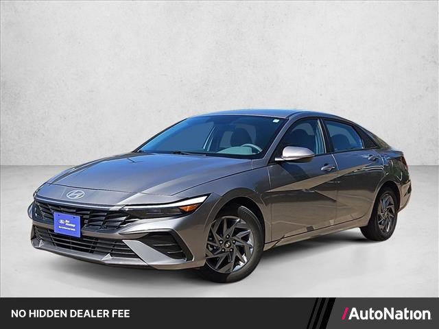 Used 2024 Hyundai Elantra SEL FWD image 1