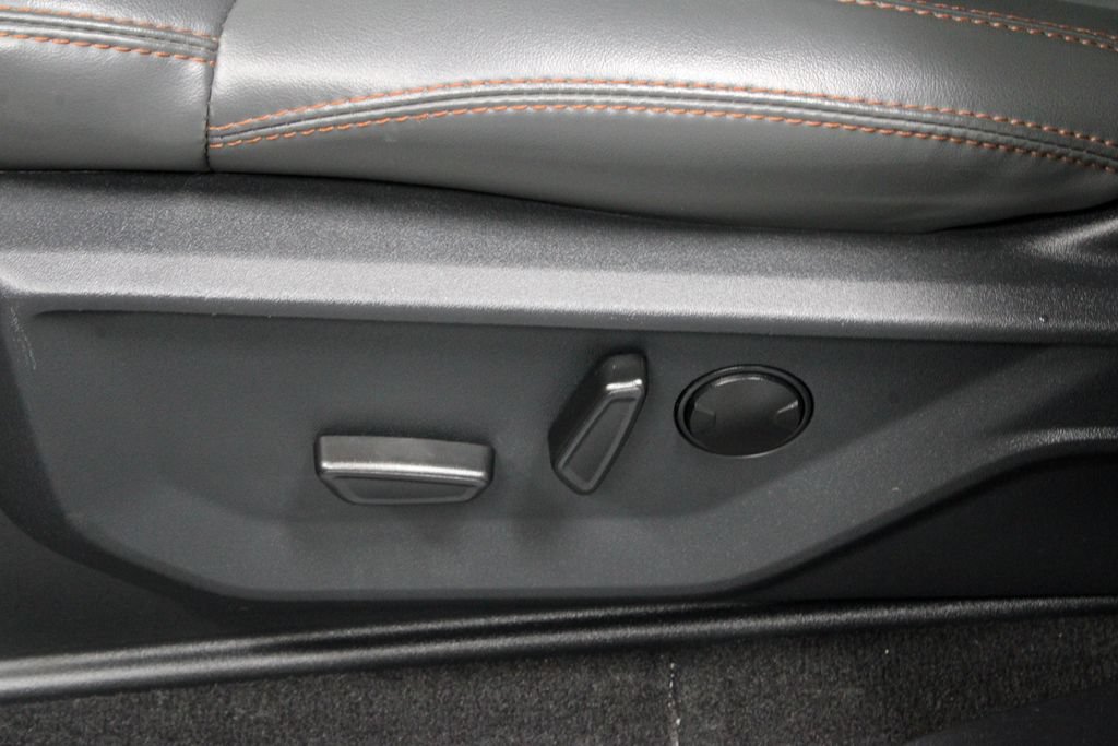 Certified 2025 Ford Expedition Active AWD/4WD image 27
