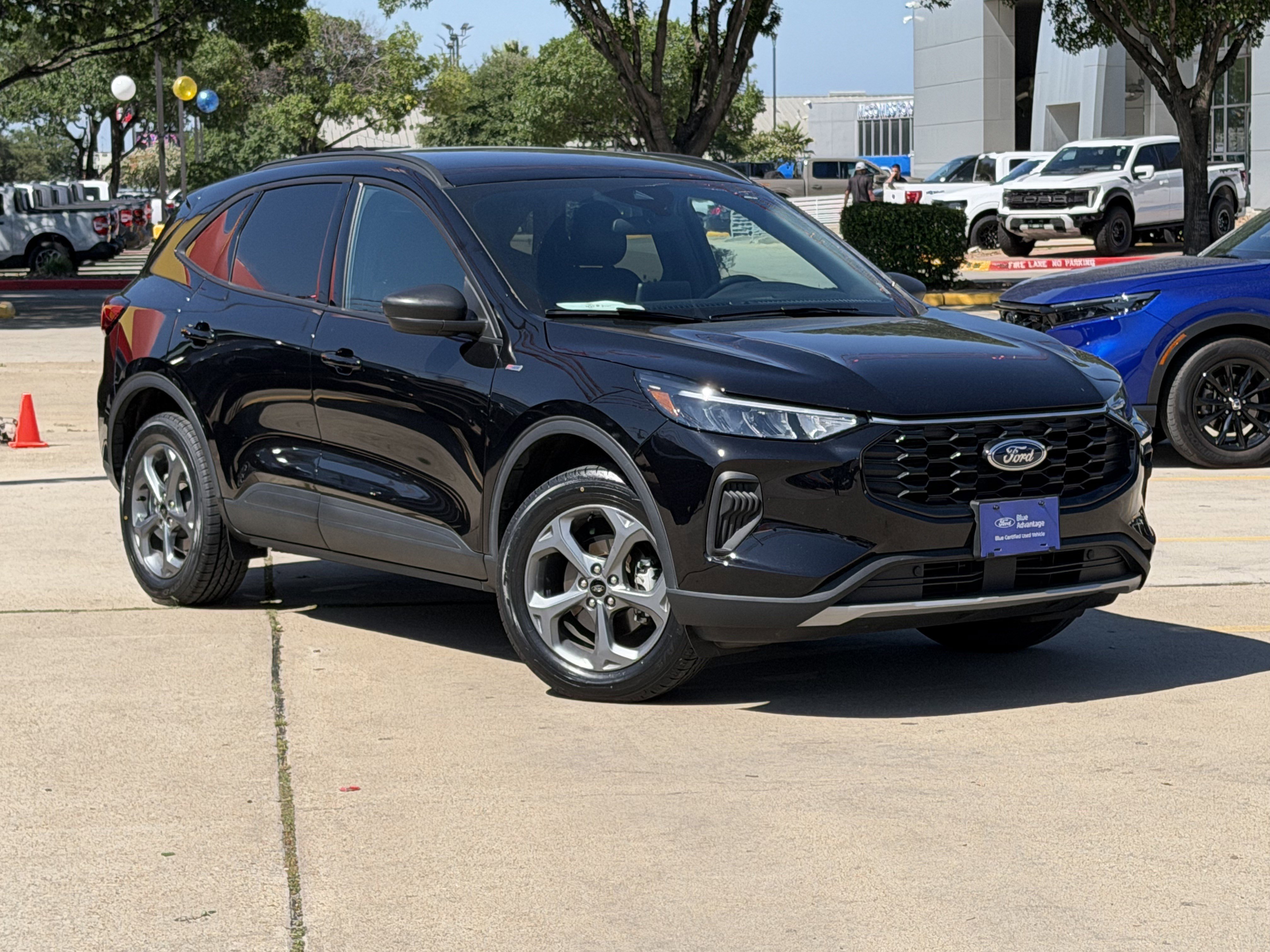 Certified 2025 Ford Escape ST-Line AWD/4WD video 1