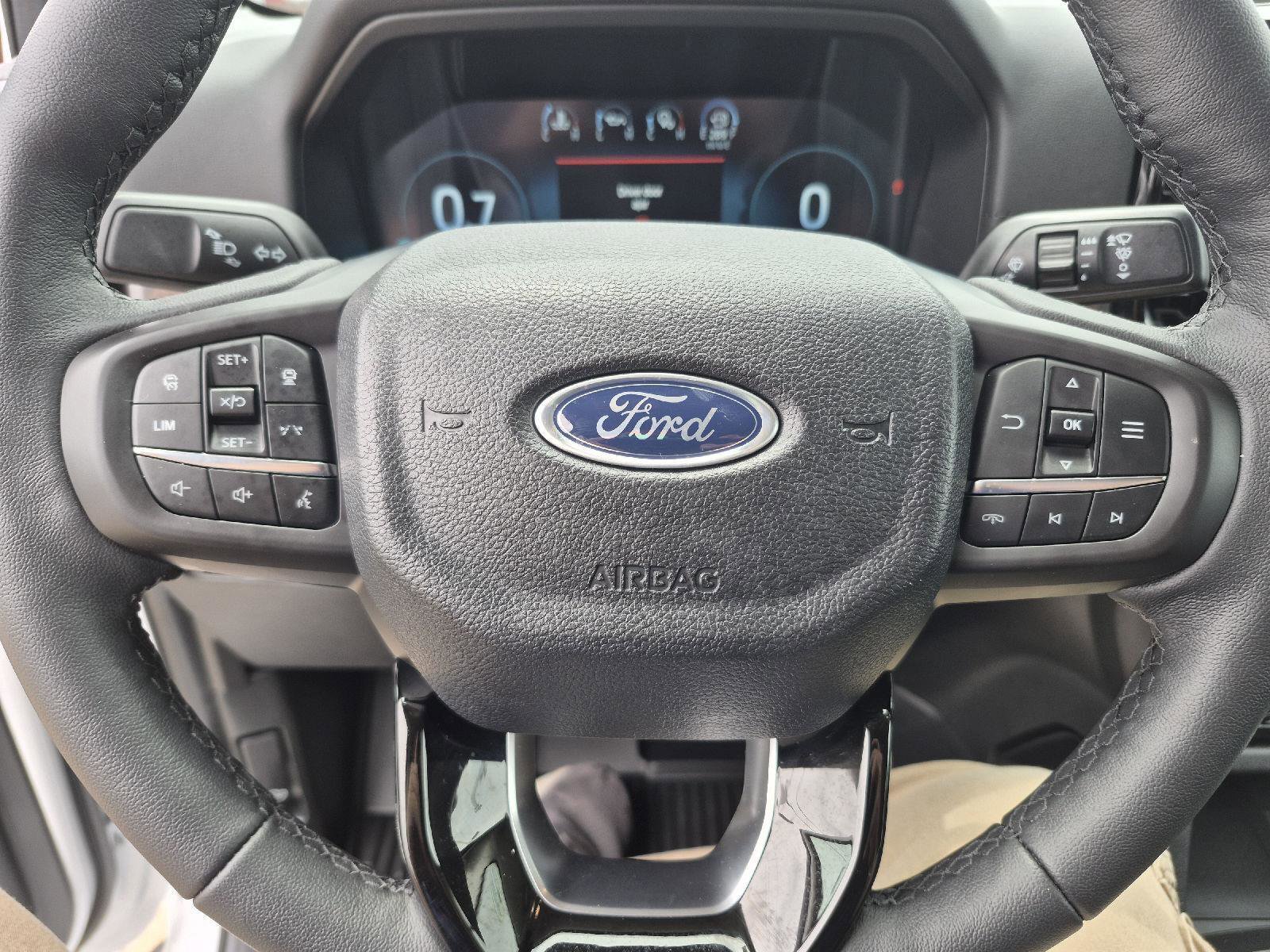 Certified 2025 Ford Ranger Lariat w/ FX4 Off-Road Package AWD/4WD image 7