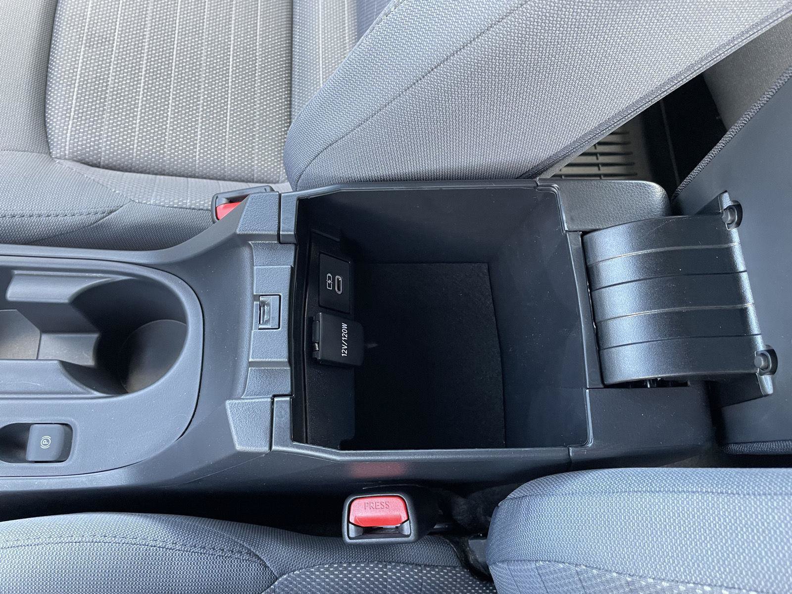 Used 2026 Toyota Corolla SE FWD image 30