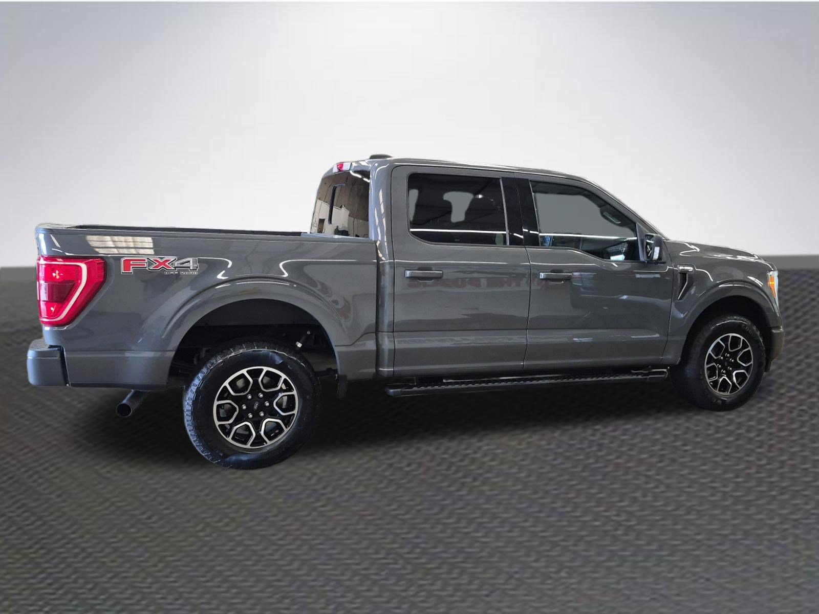 Certified 2021 Ford F150 XLT w/ Equipment Group 302A High AWD/4WD image 4