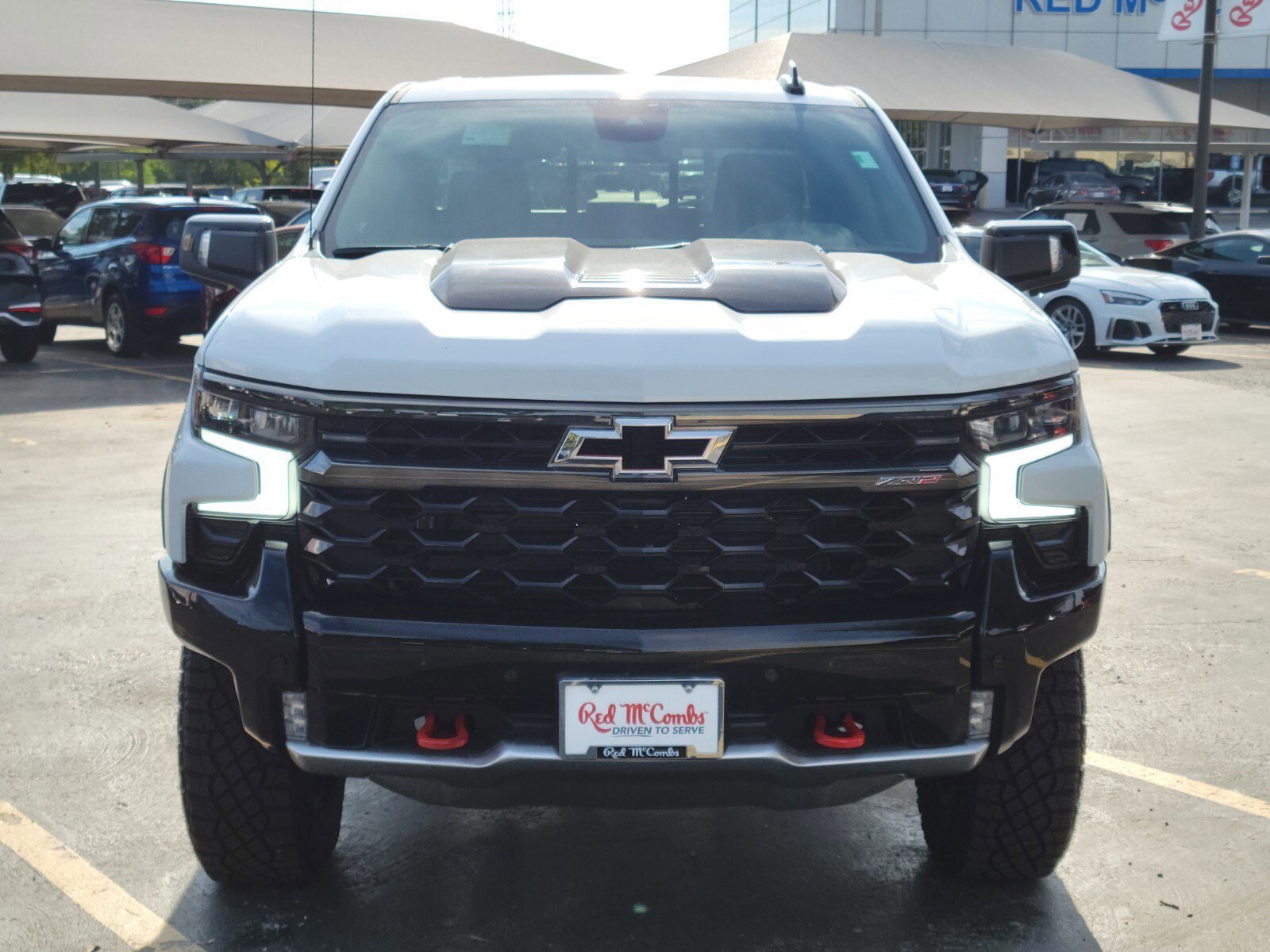 Used 2025 Chevrolet Silverado 1500 ZR2 image 8