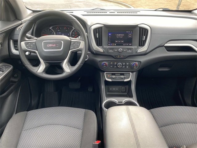 Used 2022 GMC Terrain SLE w/ Driver Convenience Package image 16