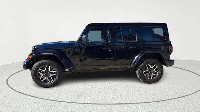 Used 2025 Jeep Wrangler Unlimited Sahara image 6