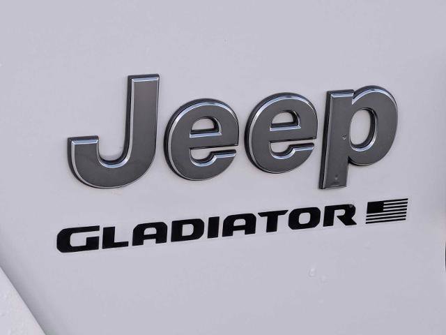 Used 2023 Jeep Gladiator Overland w/ Popular Equipment Package AWD/4WD image 11