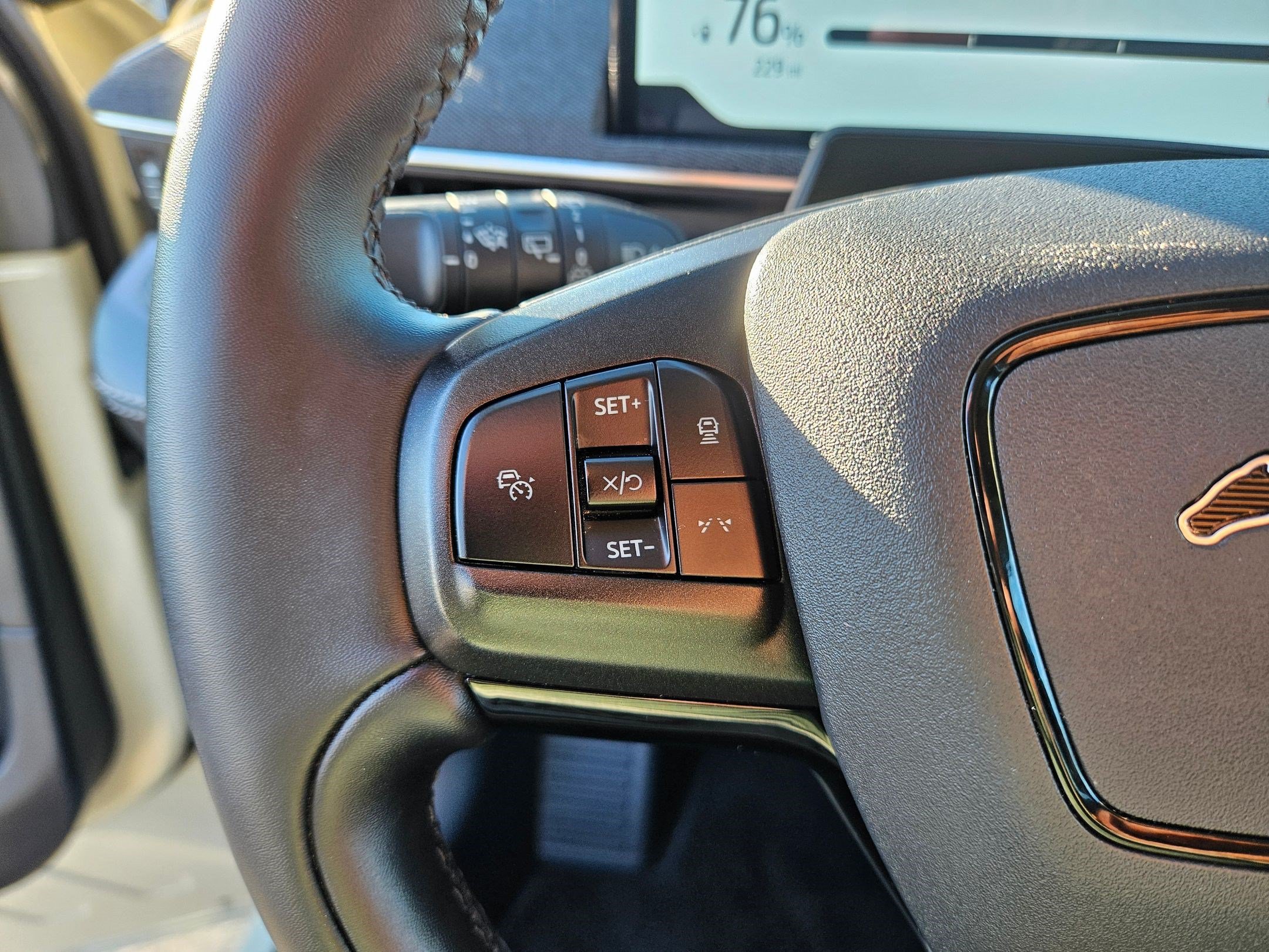 Certified 2025 Ford Mustang Mach-E Premium AWD/4WD image 19