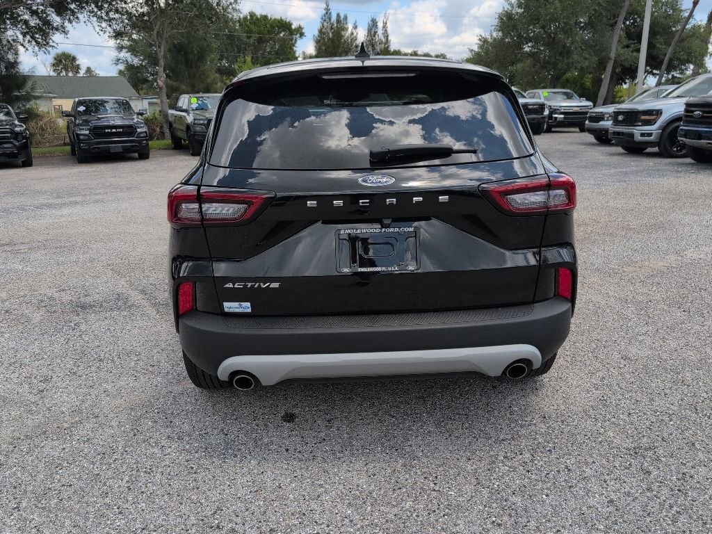 Certified 2023 Ford Escape Active w/ Cold Weather Package FWD image 4