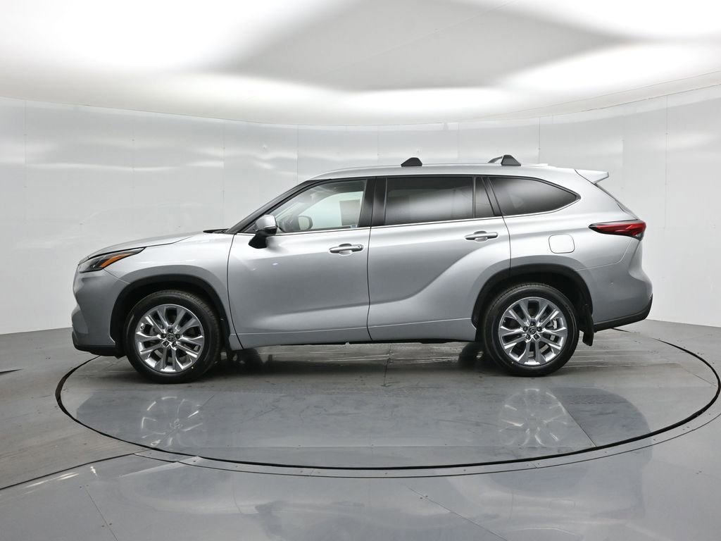 Used 2022 Toyota Highlander Limited image 21