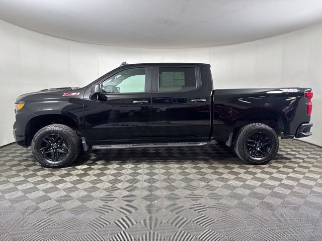 Used 2025 Chevrolet Silverado 1500 Custom Trail Boss AWD/4WD image 7