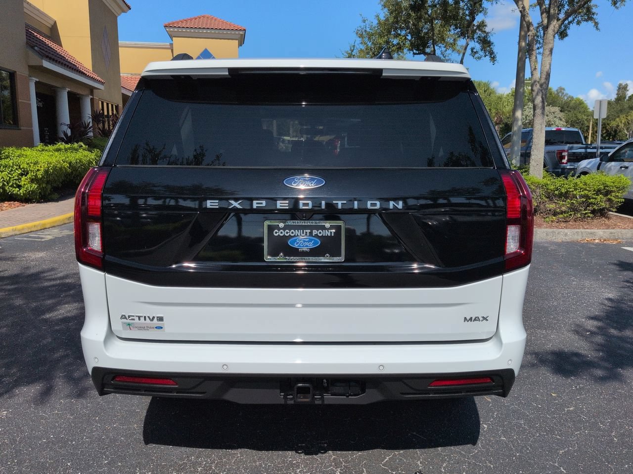 Certified 2025 Ford Expedition Max Active AWD/4WD image 4