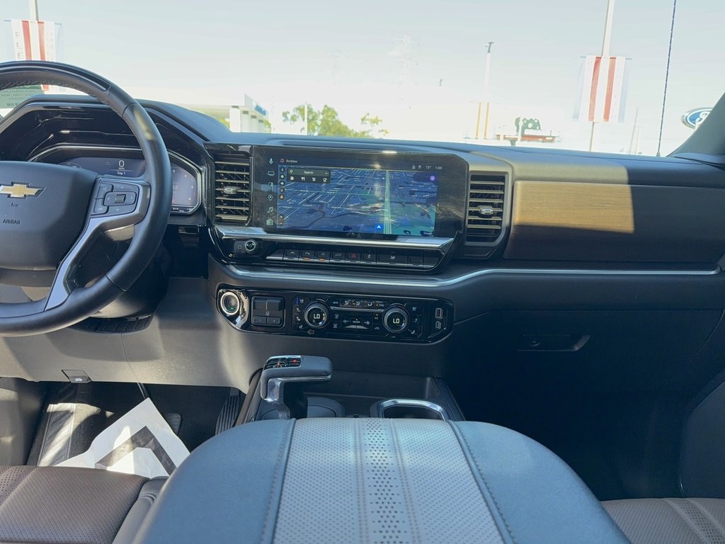 Used 2025 Chevrolet Silverado 1500 High Country image 29