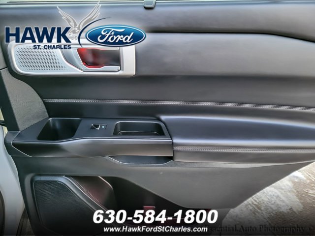 Certified 2020 Ford Explorer Platinum w/ Premium Technology Package image 23