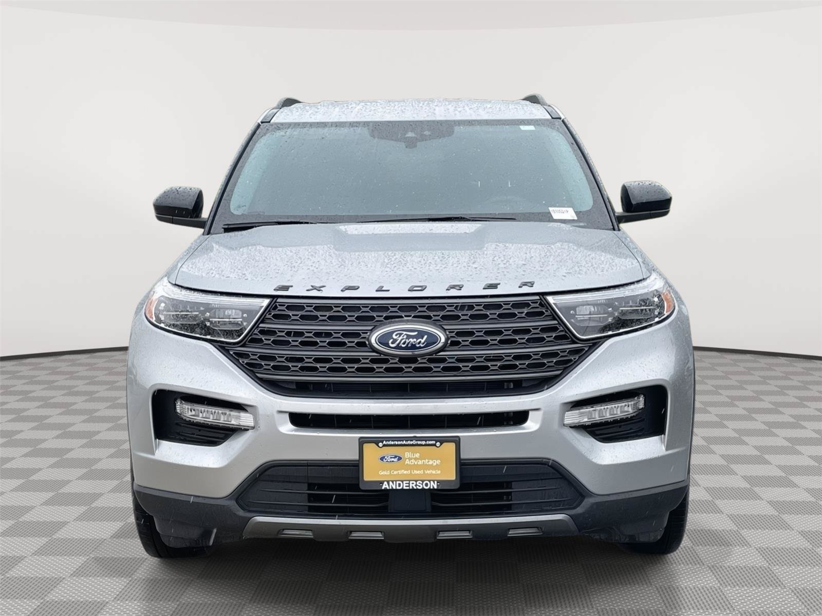 Certified 2023 Ford Explorer XLT w/ Equipment Group 202A AWD/4WD image 4