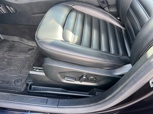 Certified 2022 Ford Edge SEL w/ Convenience Package image 9