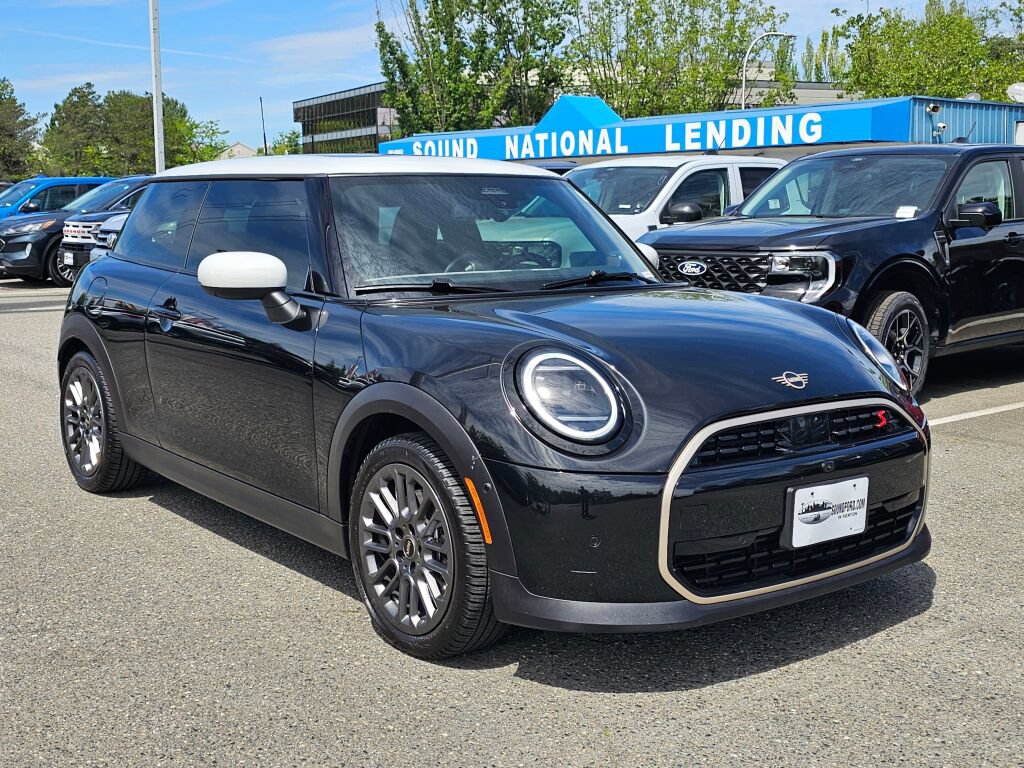 Used 2025 MINI Cooper S FWD image 8
