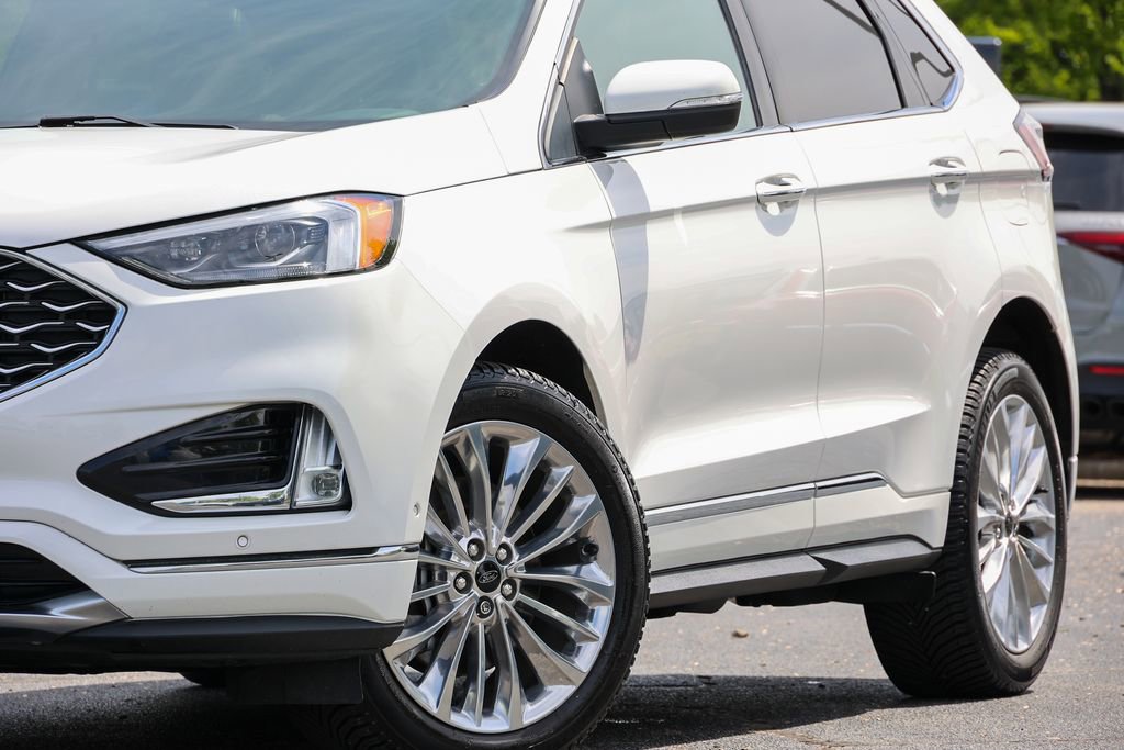 Certified 2021 Ford Edge Titanium w/ Equipment Group 301A AWD/4WD image 16