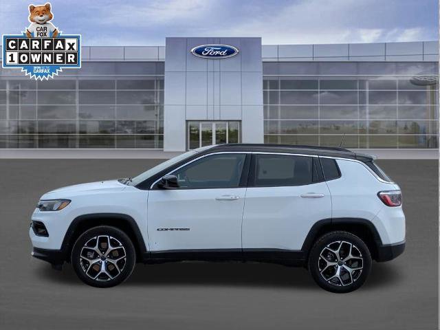Used 2025 Jeep Compass Limited AWD/4WD image 2