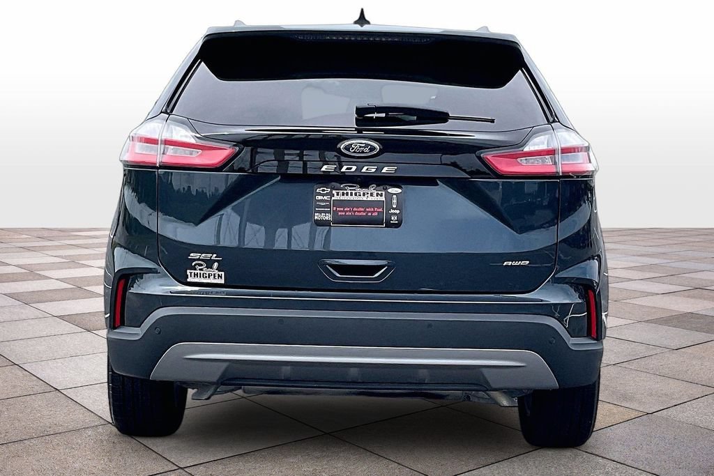 Certified 2024 Ford Edge SEL w/ Convenience Package AWD/4WD image 4