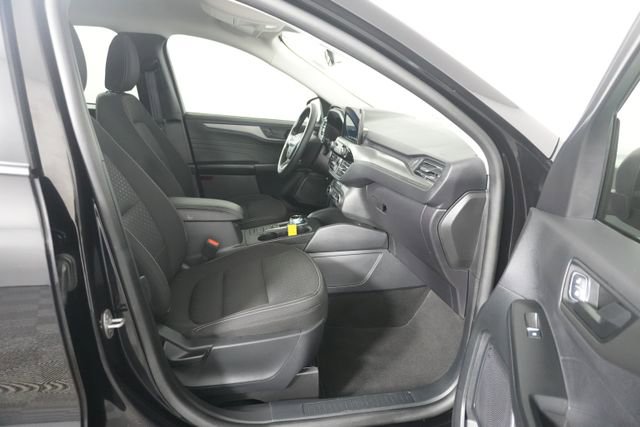 Certified 2025 Ford Escape Active AWD/4WD image 23