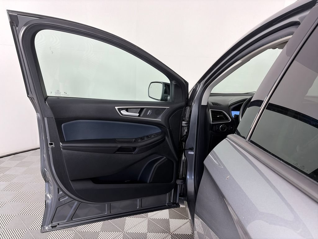 Certified 2023 Ford Edge SEL w/ Sport Appearance Package AWD/4WD image 10