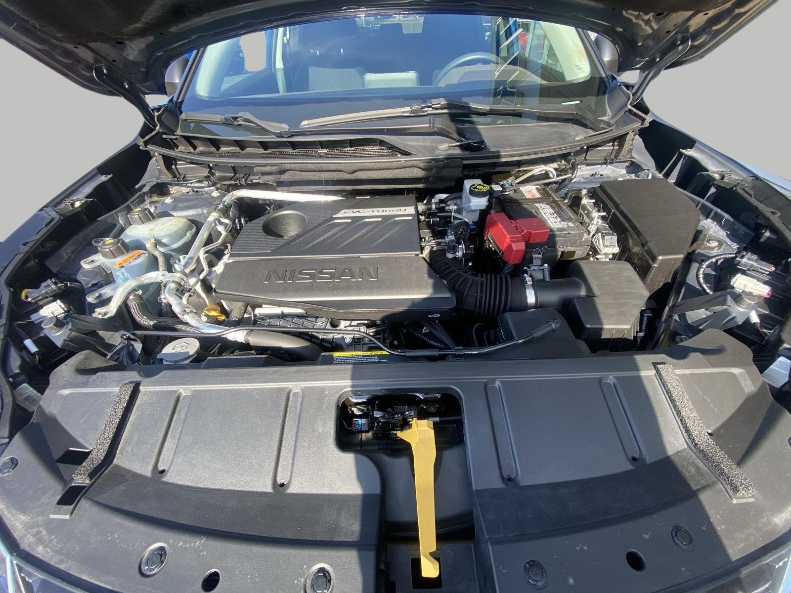 Used 2023 Nissan Rogue S AWD/4WD image 14