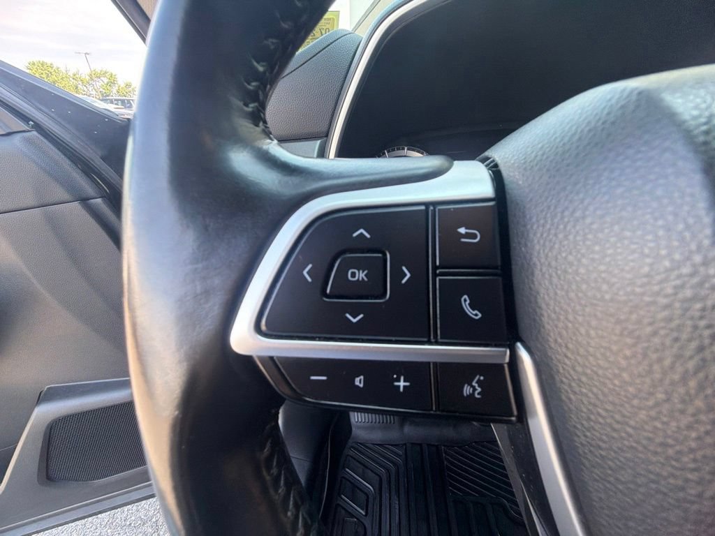 Used 2022 Toyota Highlander XLE AWD/4WD image 35