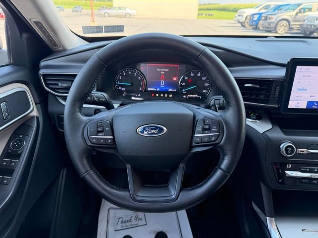 Certified 2020 Ford Explorer XLT w/ Equipment Group 202A AWD/4WD image 16