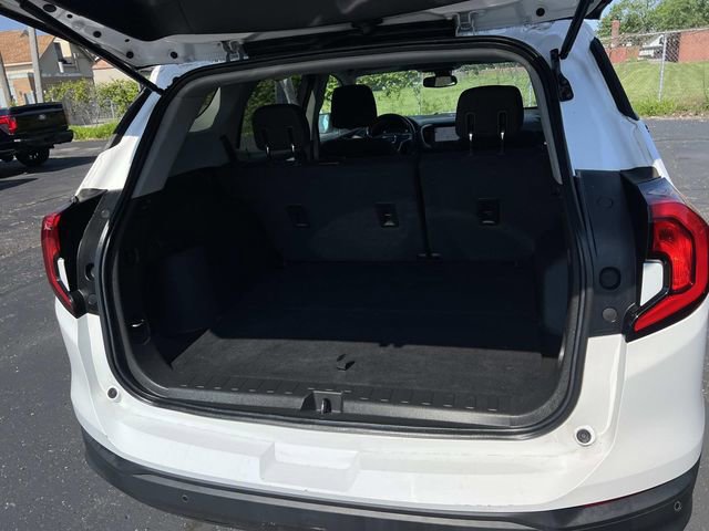 Used 2020 GMC Terrain SLE w/ Driver Convenience Package FWD image 12