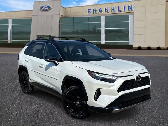 Used 2025 Toyota RAV4 XSE w/ Weather Package AWD/4WD image 1