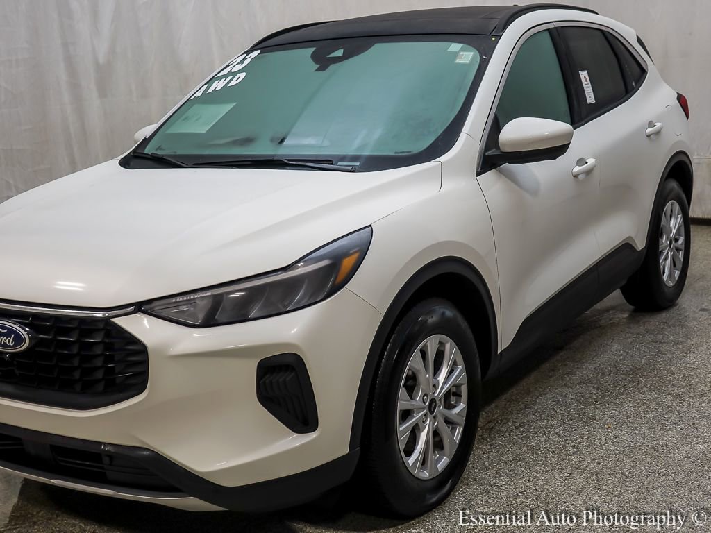 Certified 2023 Ford Escape Active w/ Tech Pack #2 AWD/4WD image 4