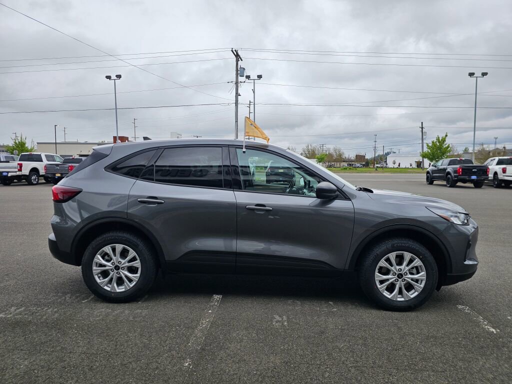 Certified 2025 Ford Escape Active AWD/4WD image 5