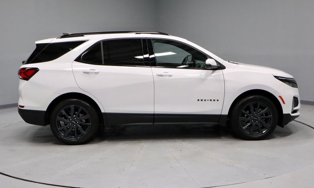 Used 2024 Chevrolet Equinox RS w/ RS Leather Package FWD image 11