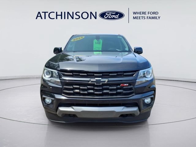 Used 2022 Chevrolet Colorado Z71 w/ Z71 Midnight Edition AWD/4WD image 2