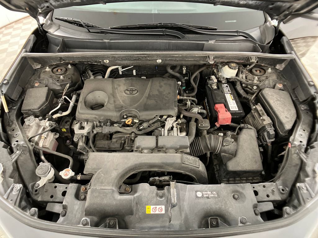 Used 2021 Toyota RAV4 XLE Premium image 29