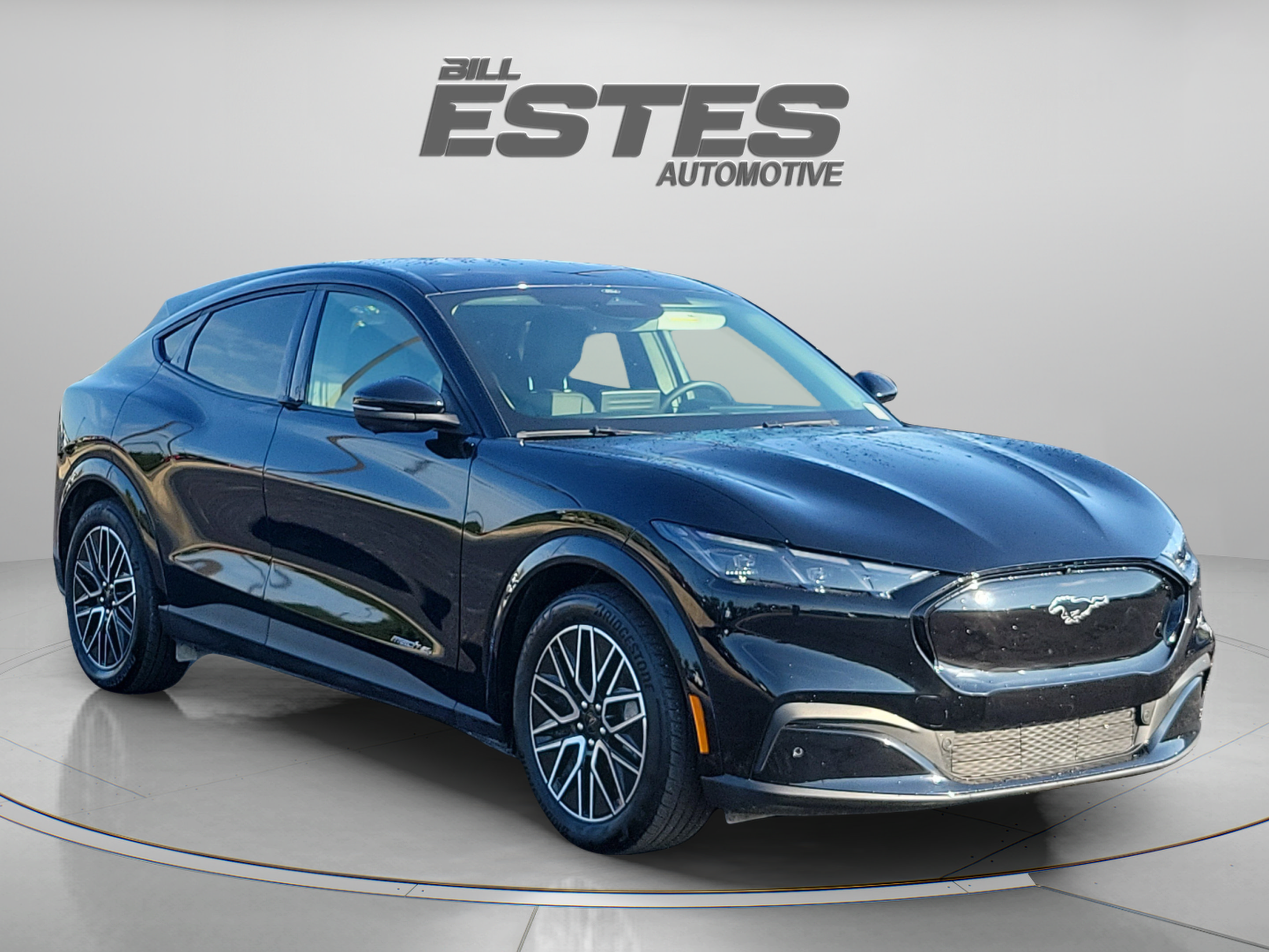 Certified 2025 Ford Mustang Mach-E Premium AWD/4WD image 5
