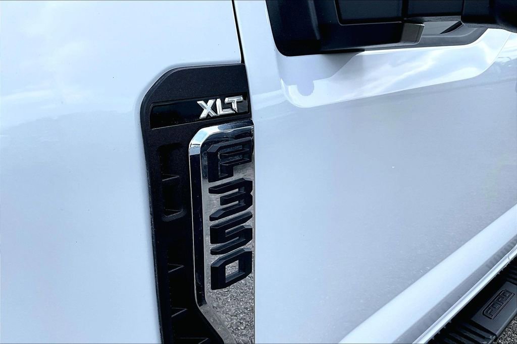 Certified 2024 Ford F350 XLT AWD/4WD image 8