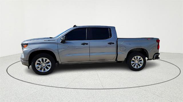 Used 2025 Chevrolet Silverado 1500 Custom image 5