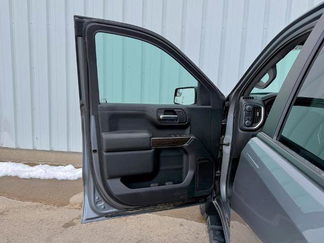 Used 2022 Chevrolet Silverado 1500 LT Trail Boss w/ LPO, Dark Essentials Package image 15