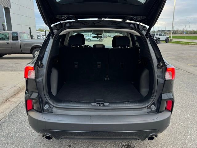 Certified 2022 Ford Escape SE w/ SE Sport Appearance Package AWD/4WD image 39