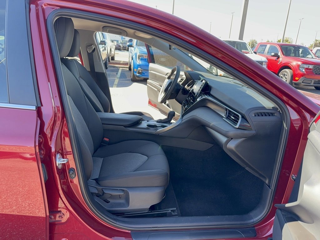 Used 2022 Toyota Camry LE image 14