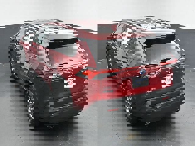 Used 2024 Toyota RAV4 XLE AWD/4WD image 8