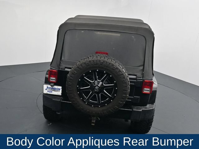 Used 2017 Jeep Wrangler Unlimited Sahara w/ Max Tow Package AWD/4WD image 23