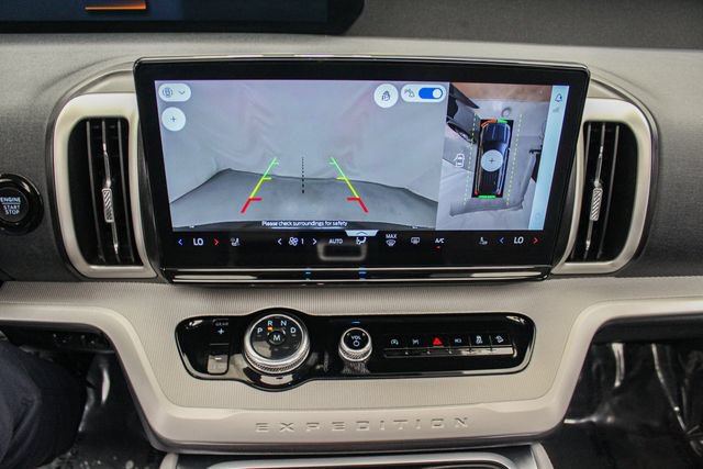 Certified 2025 Ford Expedition Active AWD/4WD image 28
