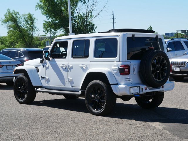 Used 2021 Jeep Wrangler Unlimited Sahara AWD/4WD image 6
