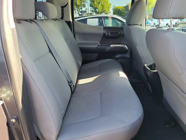 Used 2020 Toyota Tacoma SR5 RWD image 21