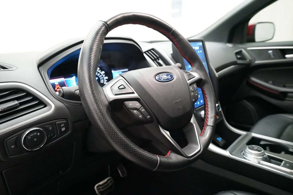 Certified 2022 Ford Edge ST-Line AWD/4WD image 8