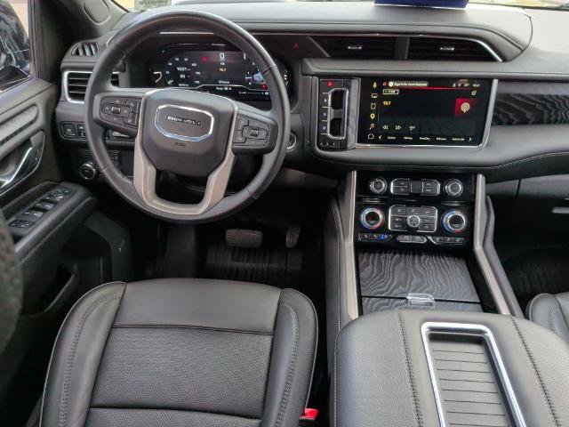 Used 2024 GMC Yukon XL Denali RWD image 12