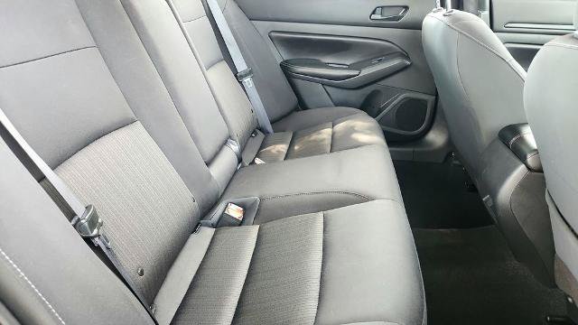 Used 2024 Nissan Altima 2.5 SV FWD image 31