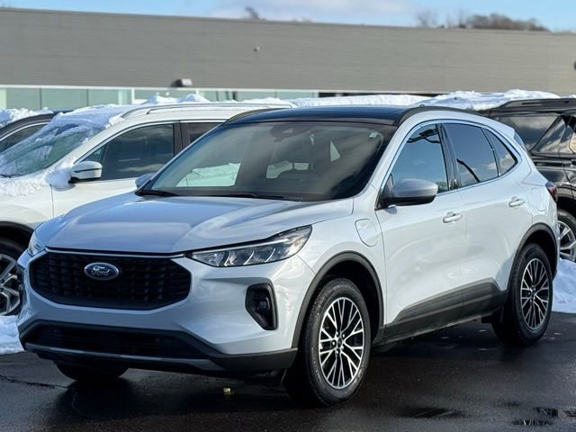 Certified 2025 Ford Escape SE image 33